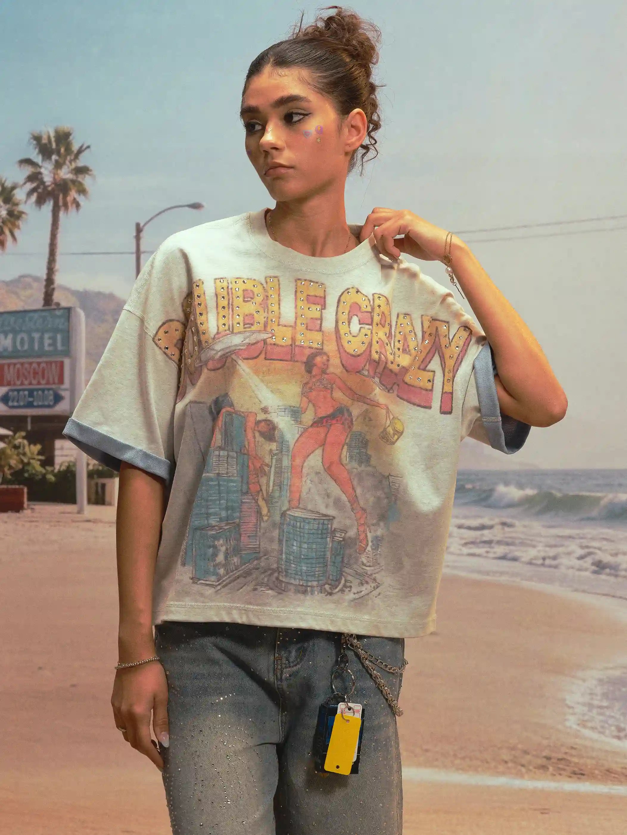 Camiseta de ciencia ficción dibujada a mano estilo Bling de los 90-534