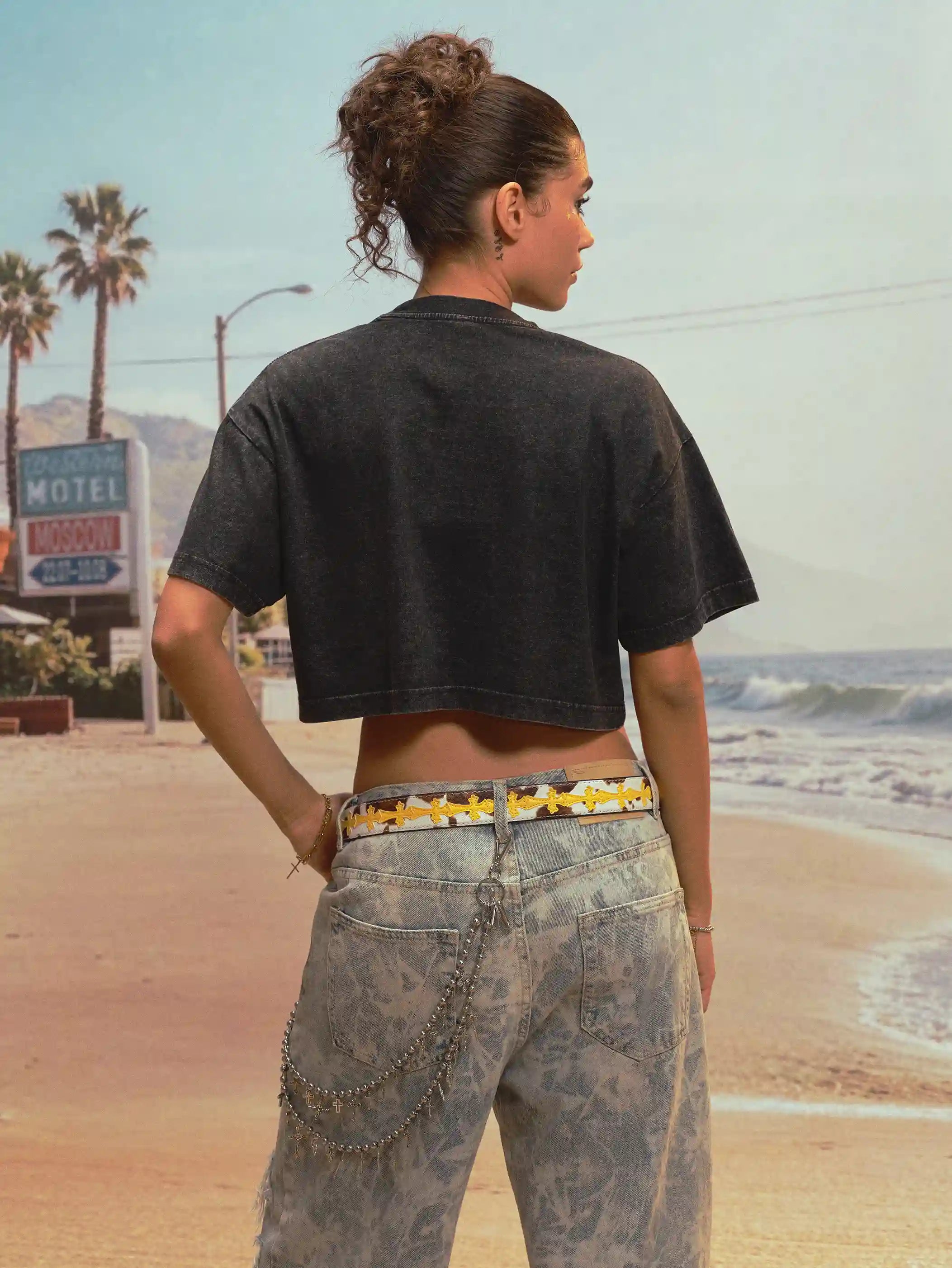 Boxy L.A. Skyline Bling Crop Tee-541