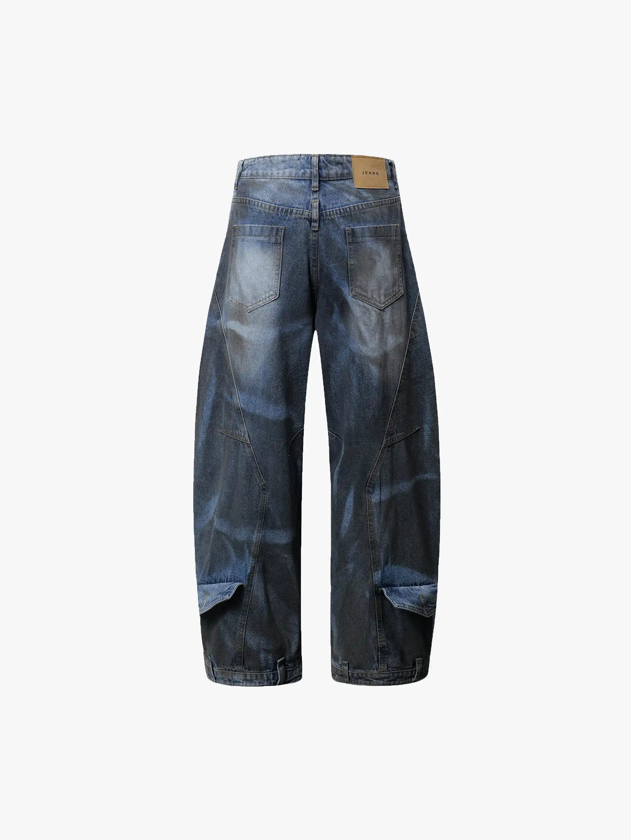 Pantalon cargo large en denim délavé avec décoloration artistique et détails de couture