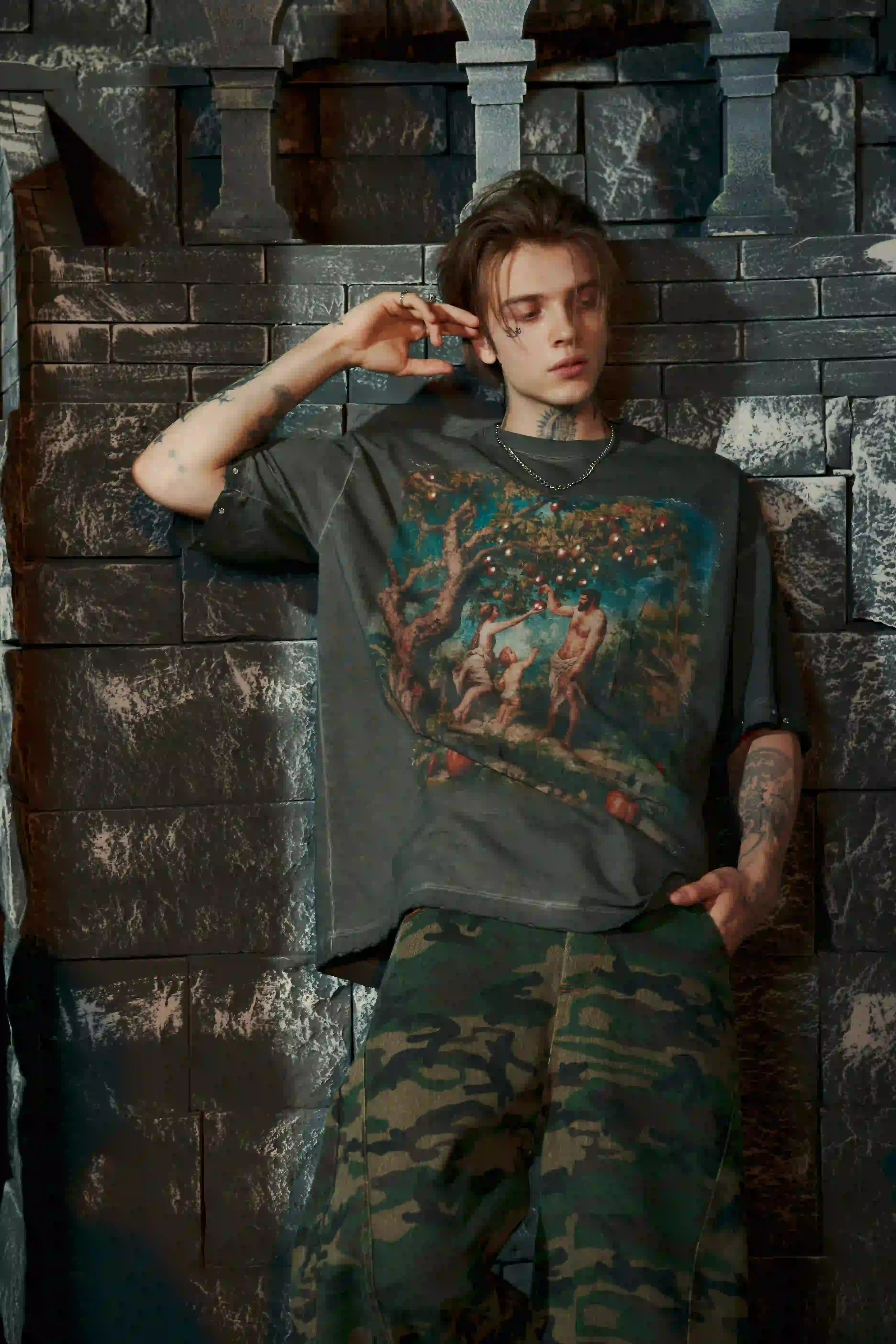 Fruit of Sin – Sacred Classic T-shirt-153-T