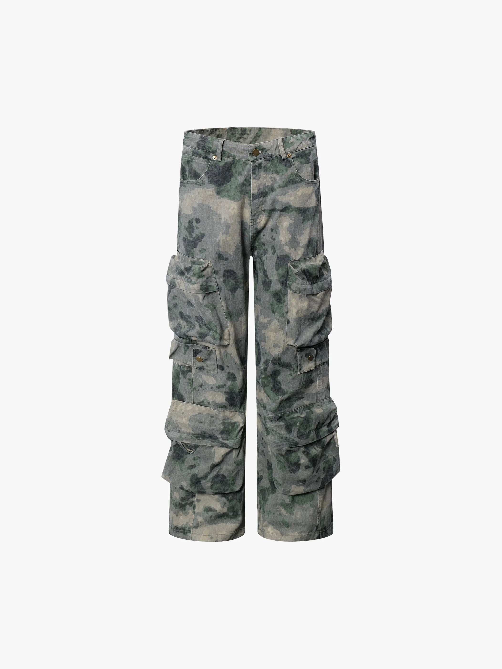 Multi-Pocket Camouflage Cargo Pants with Rugged Utility Design