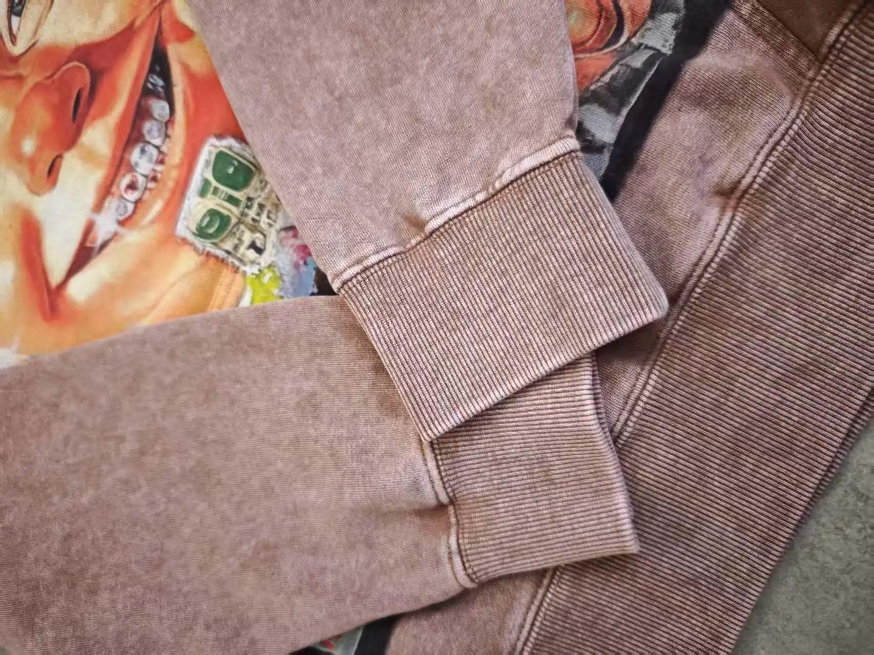 Sudadera retro con capucha Puppet Chaos-066W