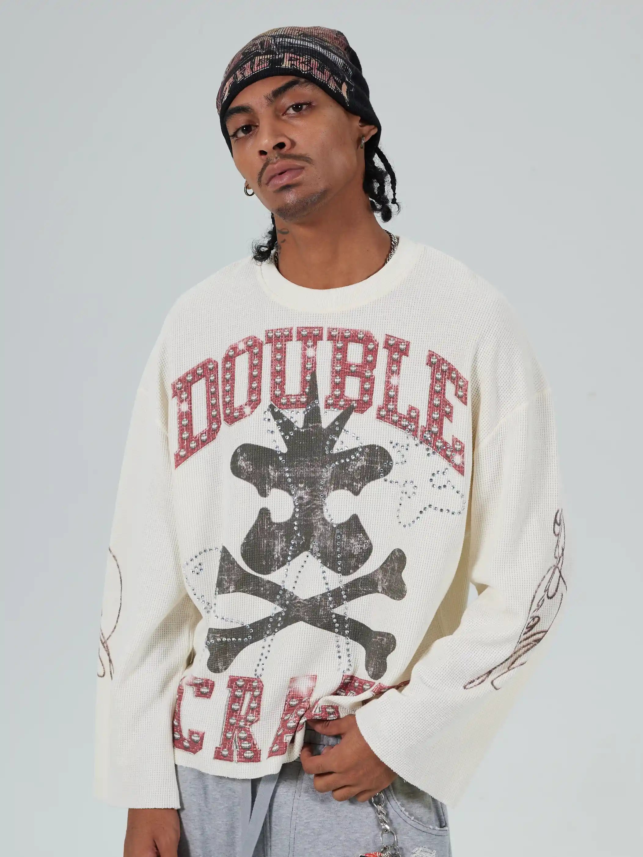 Huesos Cruzados Grunge Oscuro M/L-685