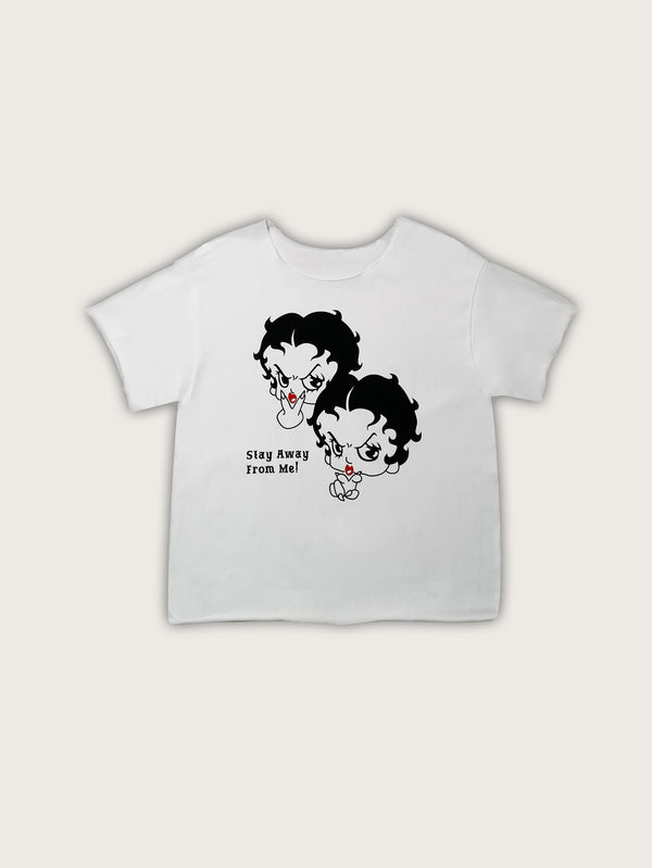 White T-Shirt Featuring a Minimalistic Cartoon Design