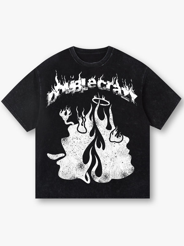 Camiseta vintage en blanco y negro con el símbolo del ángel de la llama y el demonio