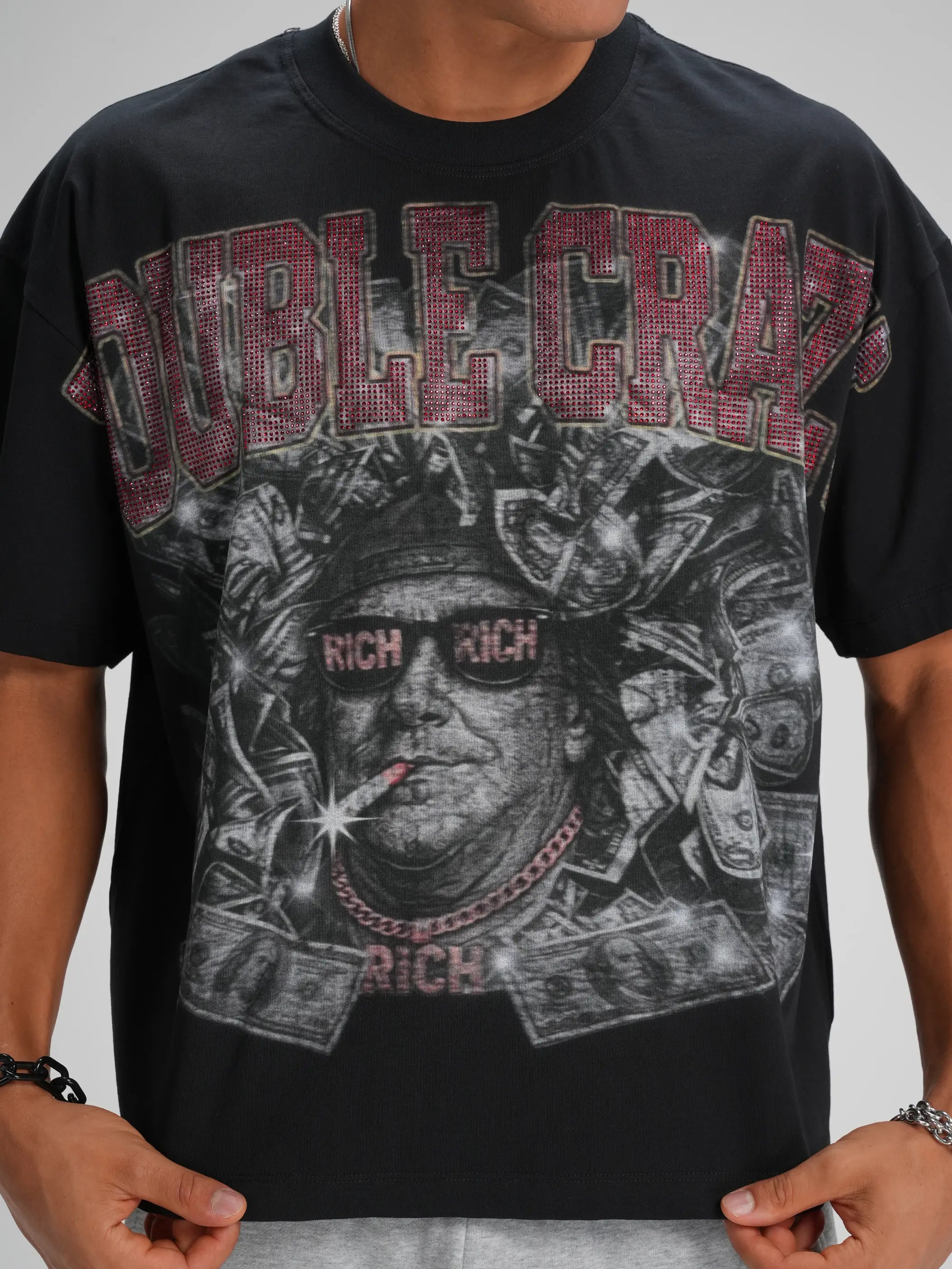 T-shirt graphique Bling Rich Jésus-560