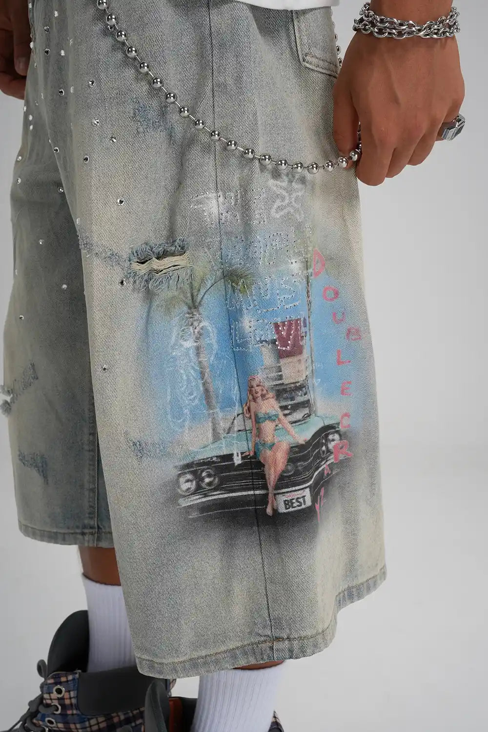 Bling Pin-up Distressed Jorts-609