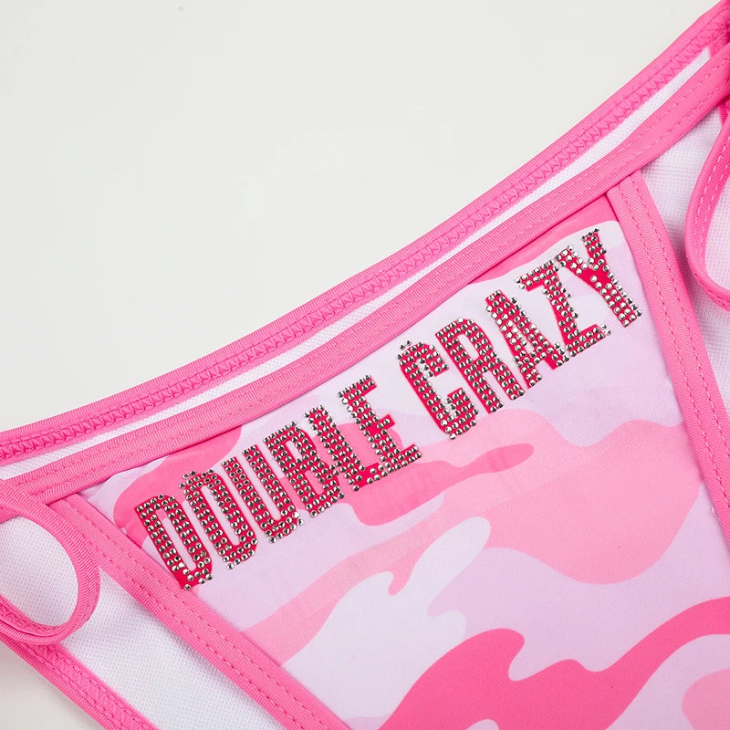 Conjunto de bikini rosa de camuflaje con pedrería-653
