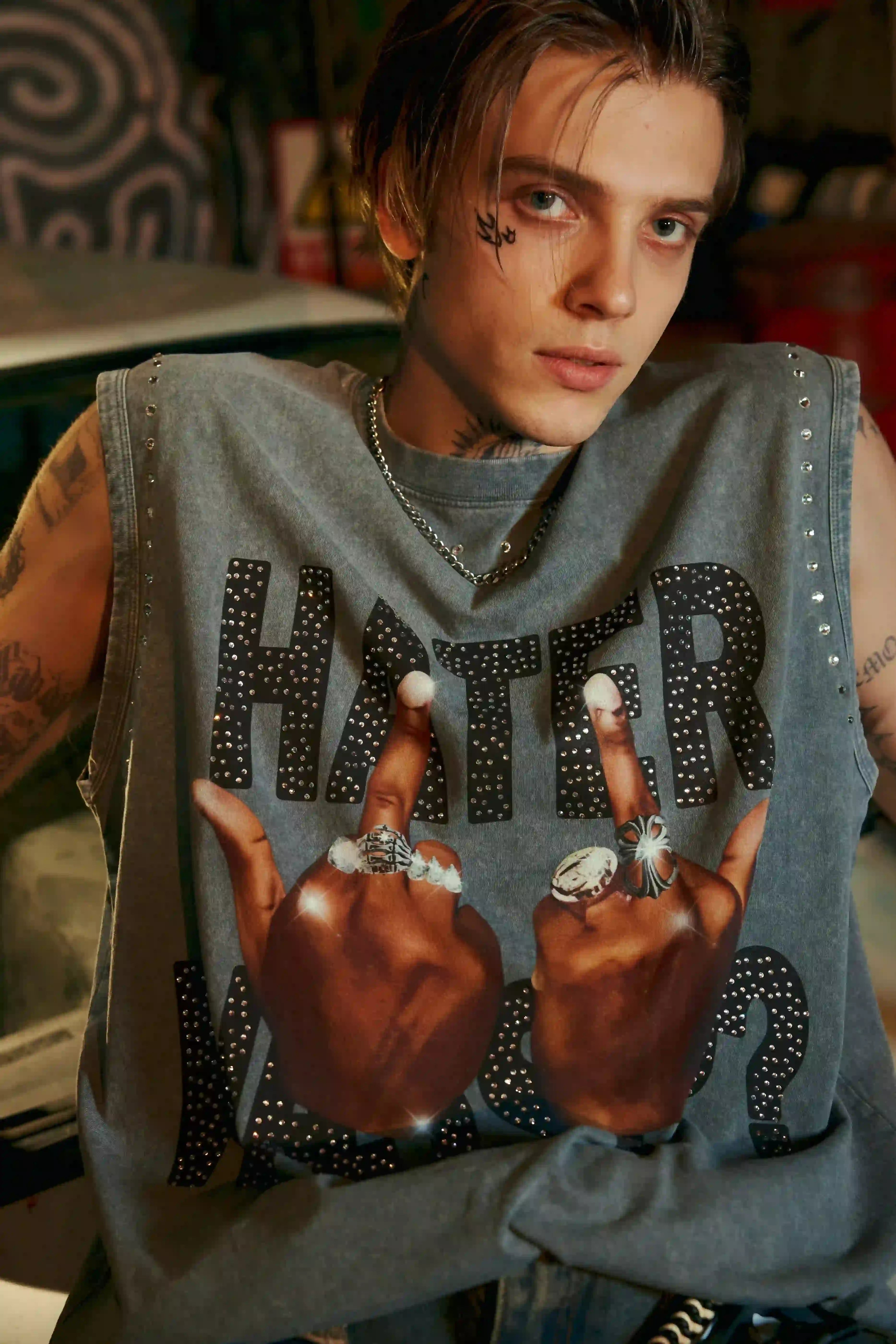 Rhinestone Rebel Finger Vest--205