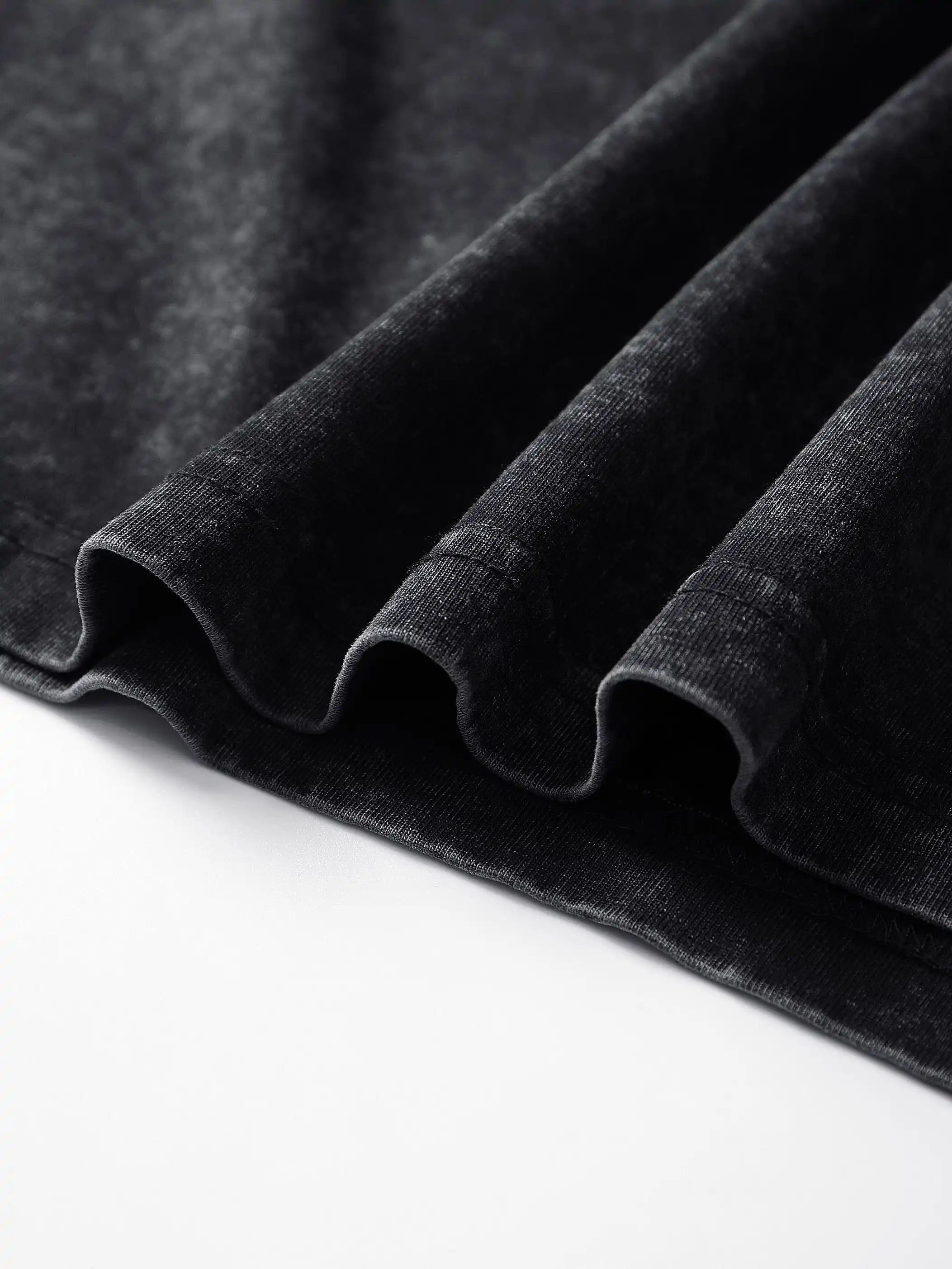 Trendy Studded Heart Devil Graphic T-Shirt-S140