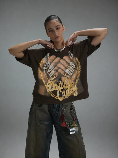 Camiseta holgada con caja de uñas y cadena dorada "Bling"-593
