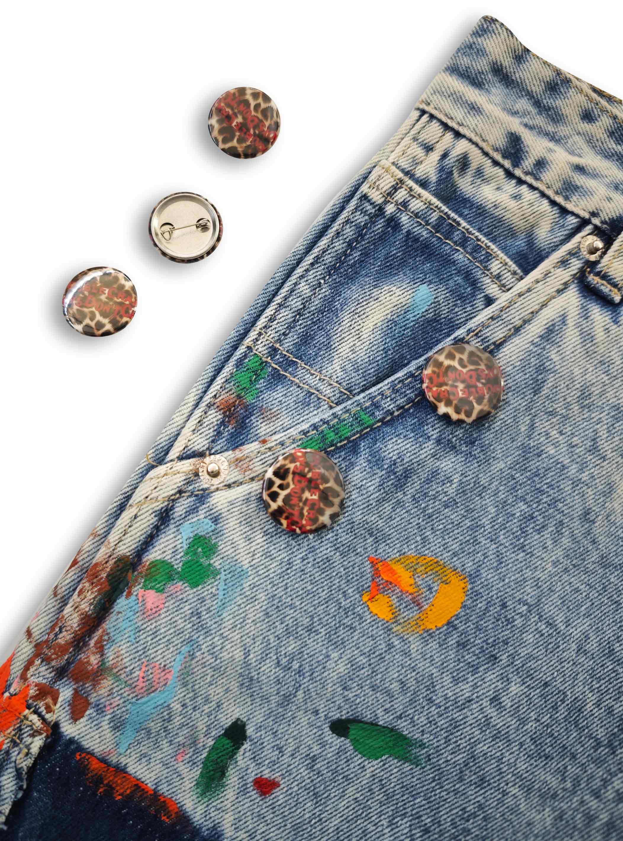 Red & Leopard Graphic Tin Pin-BJ-444