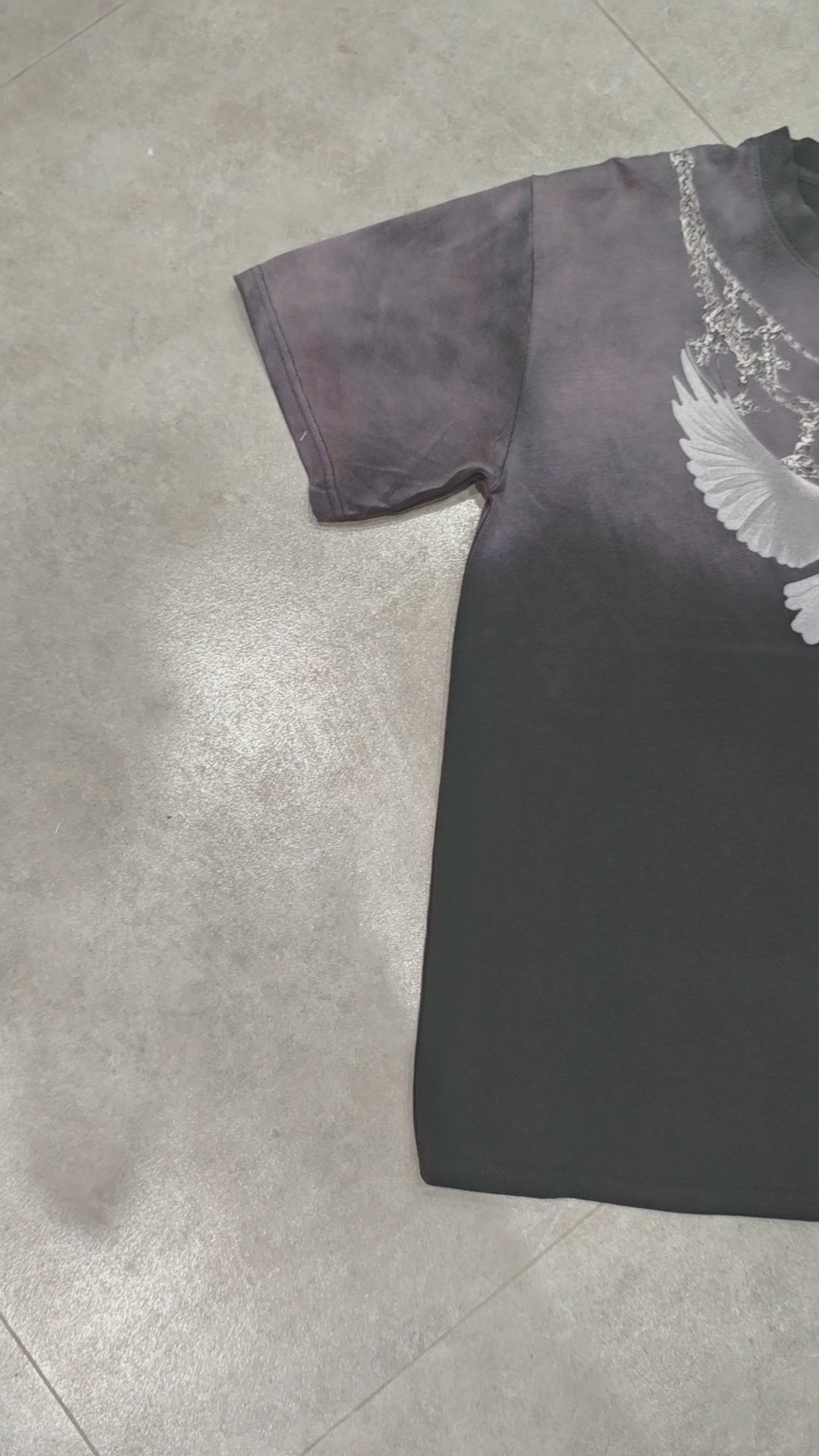 Charger la vidéo: Flying Dove Cross T-shirt-161