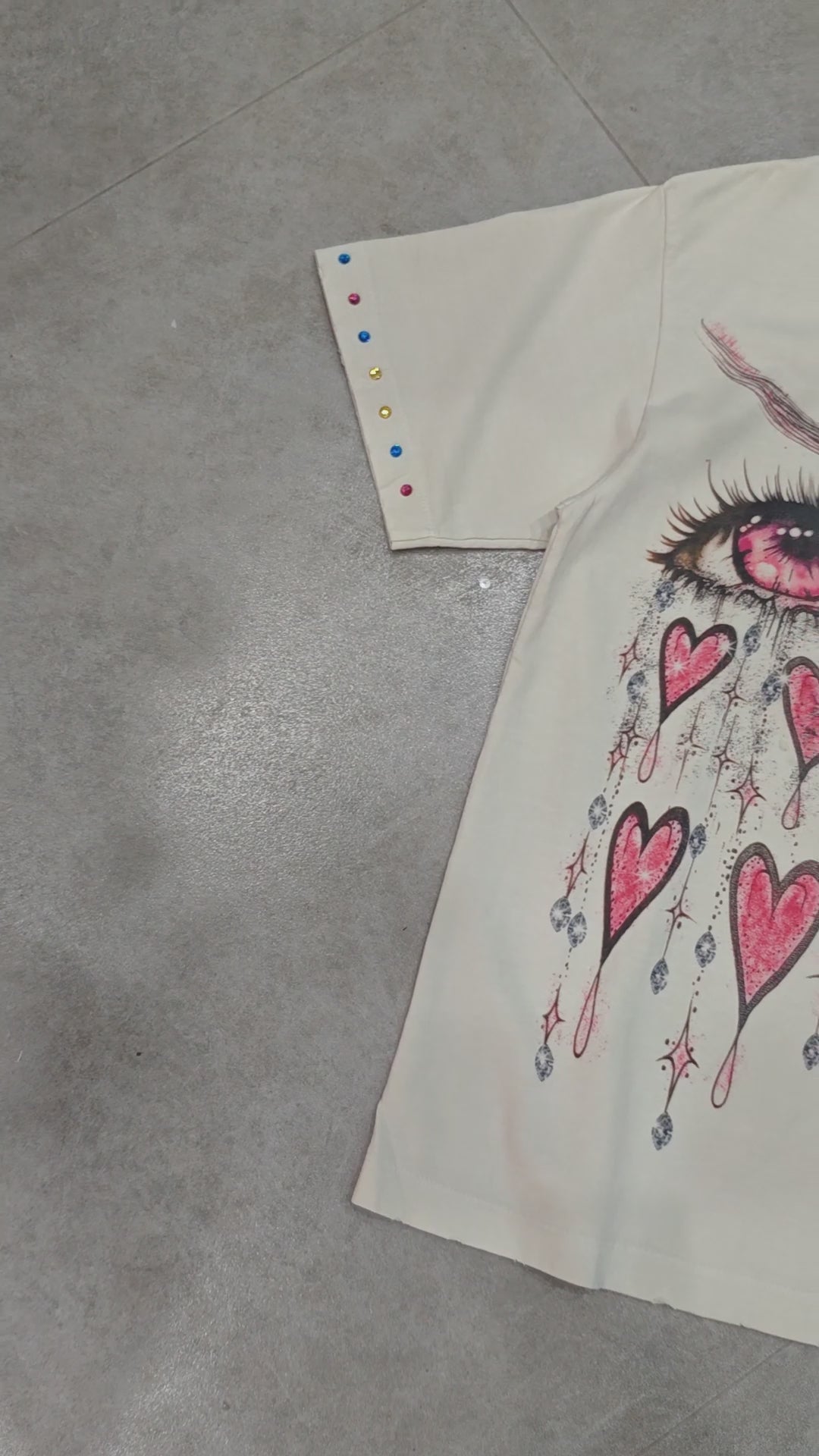 Charger la vidéo: Romantic Tear Rhinestone T-shirt-148
